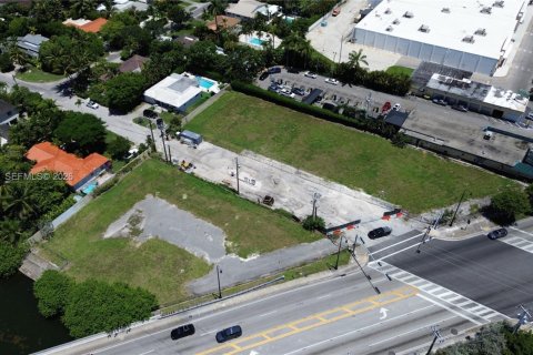 Terreno en venta en Miami Shores, Florida № 2244692 - foto 5