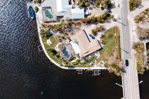 House in Holmes Beach, Florida 4 bedrooms, 257.15 sq.m. № 1424218 - photo 17