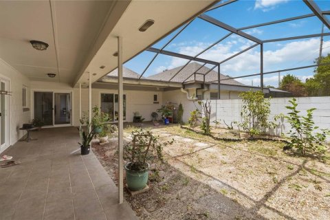Condo in Orlando, Florida, 3 bedrooms  № 2117858 - photo 23