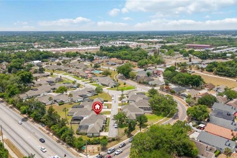 Condo in Orlando, Florida, 3 bedrooms  № 2117858 - photo 26