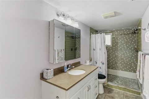 Condo in Orlando, Florida, 3 bedrooms  № 2117858 - photo 16