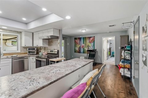 Condo in Orlando, Florida, 3 bedrooms  № 2117858 - photo 8