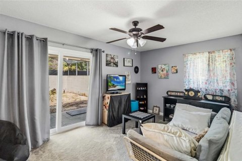 Condo in Orlando, Florida, 3 bedrooms  № 2117858 - photo 19