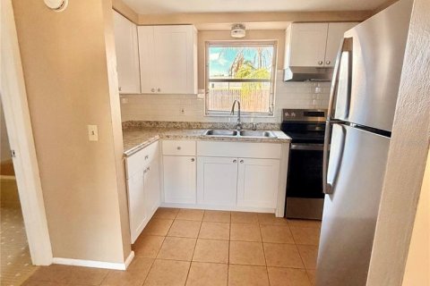 Apartamento en alquiler en New Port Richey, Florida, 1 dormitorio, 58.53 m2 № 2226538 - foto 5
