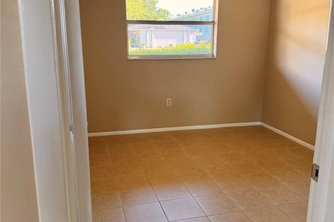 Apartamento en alquiler en New Port Richey, Florida, 1 dormitorio, 58.53 m2 № 2226538 - foto 8