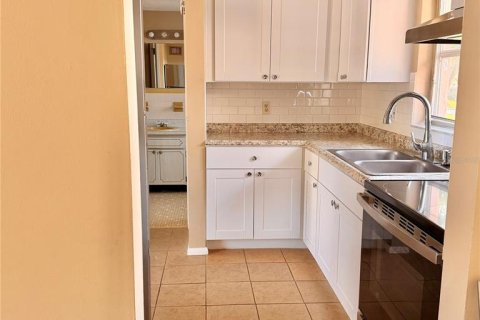 Apartamento en alquiler en New Port Richey, Florida, 1 dormitorio, 58.53 m2 № 2226538 - foto 7
