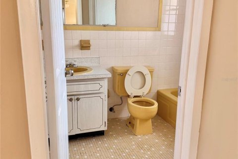 Apartamento en alquiler en New Port Richey, Florida, 1 dormitorio, 58.53 m2 № 2226538 - foto 12