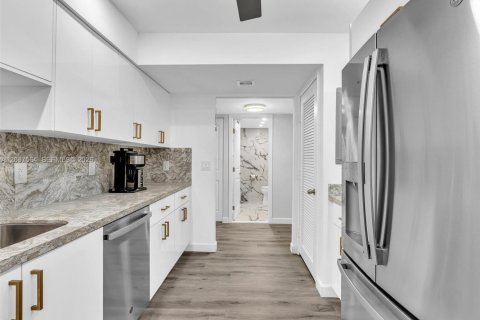 Copropriété à vendre à Hallandale Beach, Floride: 1 chambre, 89.19 m2 № 2395199 - photo 8