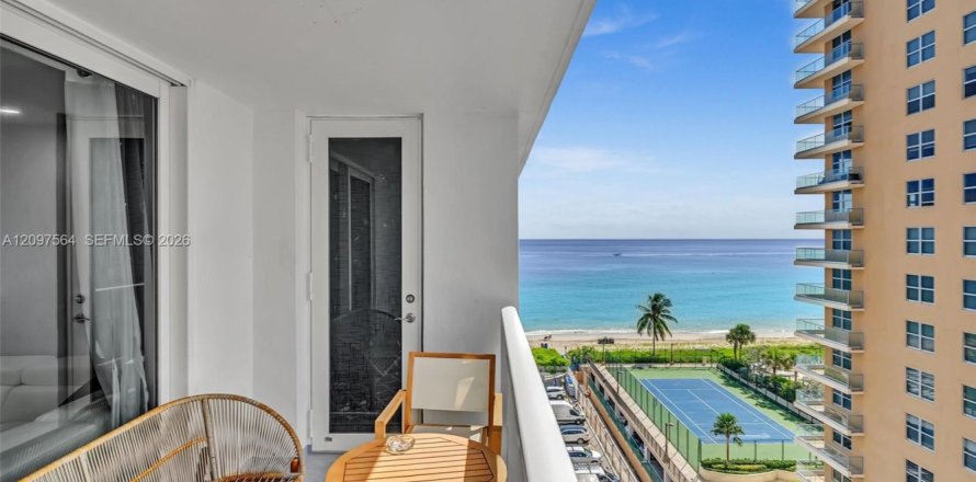 Condo à Hallandale Beach, Floride, 1 chambre  № 2395199