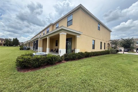 Townhouse in Orlando, Florida 4 bedrooms, 173.73 sq.m. № 1885812 - photo 3