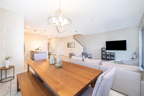 Townhouse in STOREY LAKE in Kissimmee, Florida 5 bedrooms, 201.41 sq.m. № 2099998 - photo 23