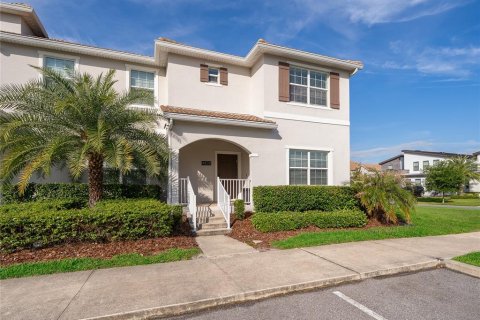 Adosado en STOREY LAKE en Kissimmee, Florida 5 dormitorios, 201.41 m2 № 2099998