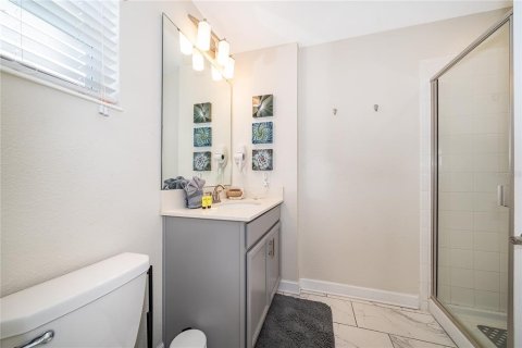 Townhouse in STOREY LAKE in Kissimmee, Florida 5 bedrooms, 201.41 sq.m. № 2099998 - photo 14