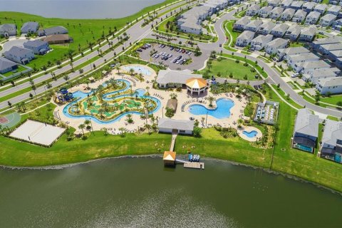 Townhouse in STOREY LAKE in Kissimmee, Florida 5 bedrooms, 201.41 sq.m. № 2099998 - photo 30