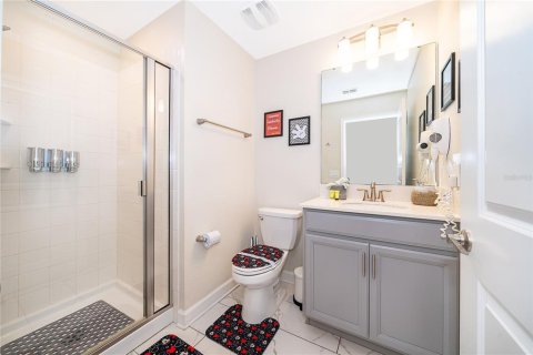 Townhouse in STOREY LAKE in Kissimmee, Florida 5 bedrooms, 201.41 sq.m. № 2099998 - photo 12