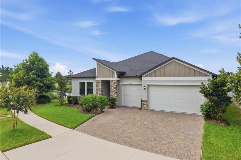 Villa ou maison à vendre à Land O' Lakes, Floride: 4 chambres, 227.89 m2 № 2284578 - photo 4