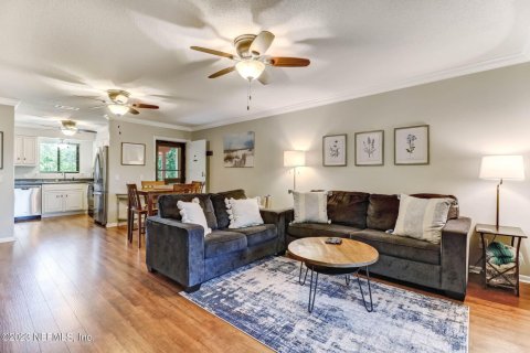 Condo in Fernandina Beach, Florida  № 820760 - photo 1