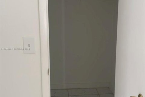 Appartement à louer à Sunrise, Floride: 1 chambre, 58.53 m2 № 2001231 - photo 3