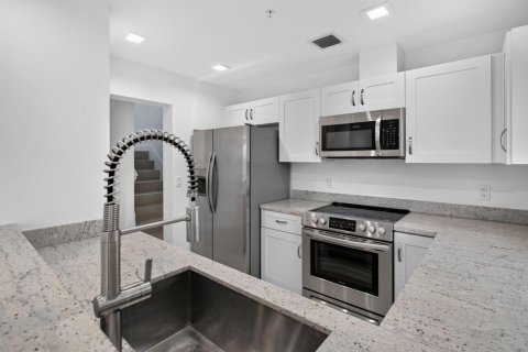 Touwnhouse à louer à Oakland Park, Floride: 3 chambres, 106.74 m2 № 2279694 - photo 5