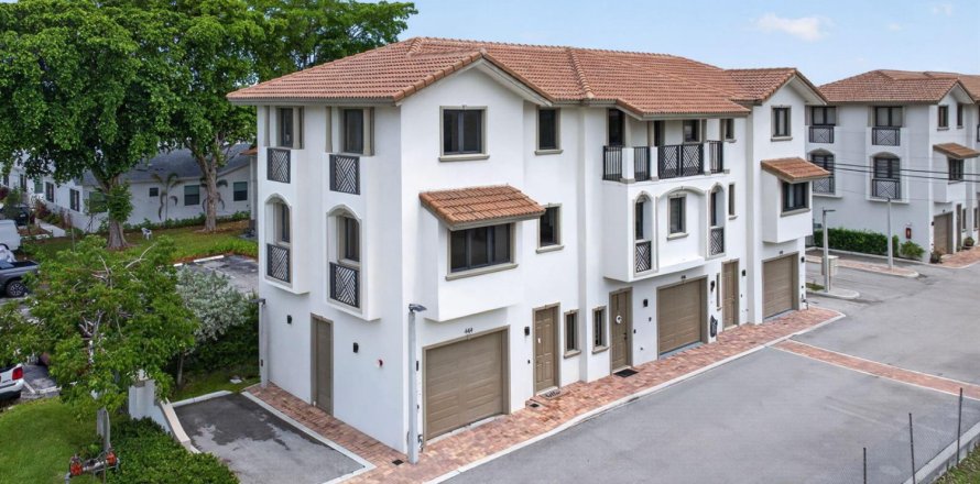 Touwnhouse à Oakland Park, Floride 3 chambres, 106.74 m2 № 2279694