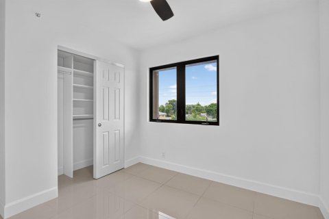 Touwnhouse à louer à Oakland Park, Floride: 3 chambres, 106.74 m2 № 2279694 - photo 19