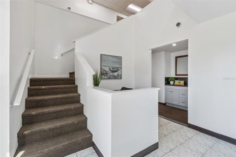 Propiedad comercial en venta en Clearwater, Florida, 1021.92 m2 № 2119289 - foto 22