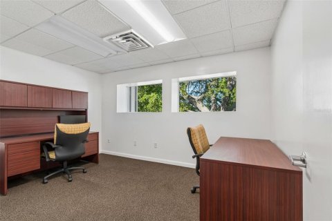 Propiedad comercial en venta en Clearwater, Florida, 1021.92 m2 № 2119289 - foto 29