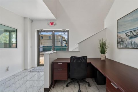 Propiedad comercial en venta en Clearwater, Florida, 1021.92 m2 № 2119289 - foto 24