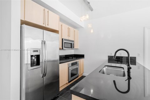 Купить кондоминиум в Майами, Флорида 2 спальни, 94.02м2, № 1887232 - фото 15