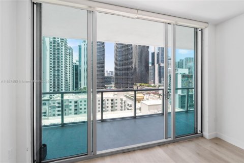 Купить кондоминиум в Майами, Флорида 2 спальни, 94.02м2, № 1887232 - фото 16