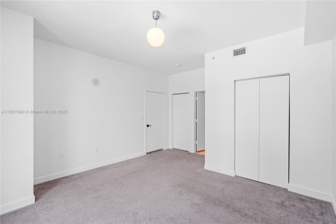Купить кондоминиум в Майами, Флорида 2 спальни, 94.02м2, № 1887232 - фото 29