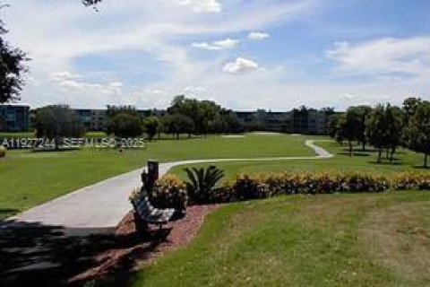 Condominio en alquiler en Davie, Florida, 2 dormitorios, 72 m2 № 1986734 - foto 28