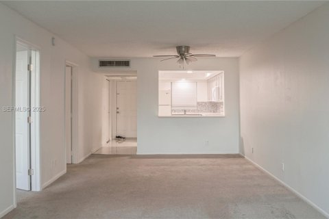 Condominio en alquiler en Davie, Florida, 2 dormitorios, 72 m2 № 1986734 - foto 1