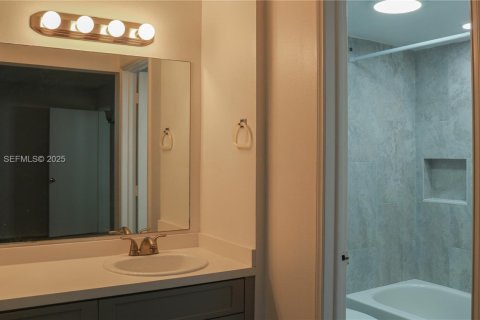 Condominio en alquiler en Davie, Florida, 2 dormitorios, 72 m2 № 1986734 - foto 17