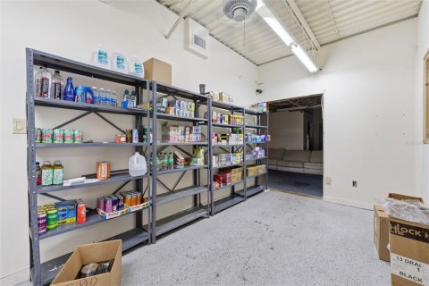Commercial property in Tampa, Florida 353.96 sq.m. № 2096017 - photo 13