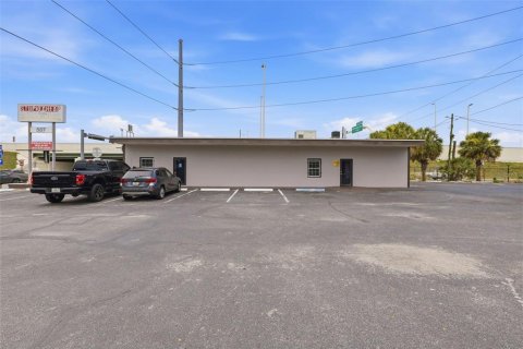 Commercial property in Tampa, Florida 353.96 sq.m. № 2096017 - photo 3