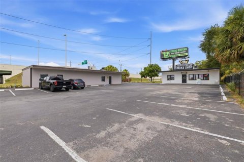 Commercial property in Tampa, Florida 353.96 sq.m. № 2096017