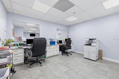 Commercial property in Tampa, Florida 353.96 sq.m. № 2096017 - photo 6