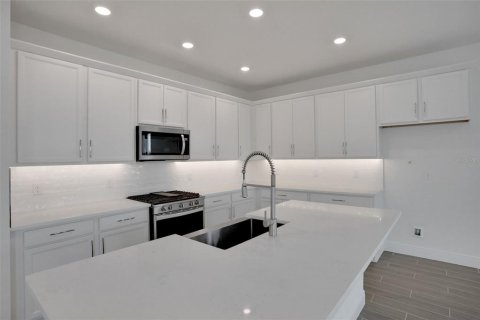 House in Lakewood Ranch, Florida 4 bedrooms, 213.21 sq.m. № 1523243 - photo 13