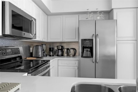 Снять в аренду кондоминиум в Авентура, Флорида 2 спальни, 109.62м2, № 2012106 - фото 20