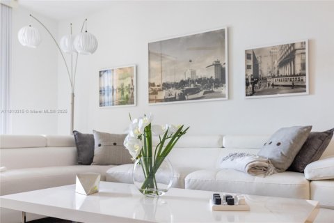 Снять в аренду кондоминиум в Авентура, Флорида 2 спальни, 109.62м2, № 2012106 - фото 10