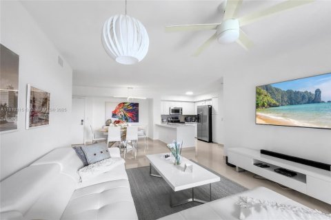 Снять в аренду кондоминиум в Авентура, Флорида 2 спальни, 109.62м2, № 2012106 - фото 12