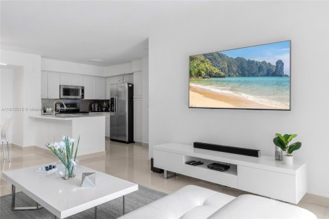 Снять в аренду кондоминиум в Авентура, Флорида 2 спальни, 109.62м2, № 2012106 - фото 11