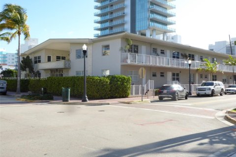 Condominio en venta en Miami Beach, Florida, 1 dormitorio, 55.74 m2 № 1965111 - foto 21