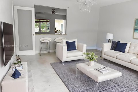 Condominio en venta en Miami Beach, Florida, 1 dormitorio, 55.74 m2 № 1965111 - foto 8