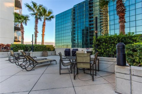 Condo in Orlando, Florida, 2 bedrooms  № 2123427 - photo 16