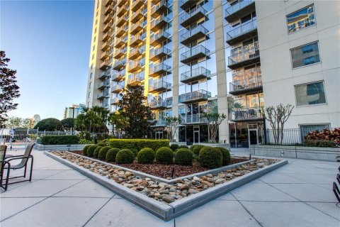 Condo in Orlando, Florida, 2 bedrooms  № 2123427 - photo 17