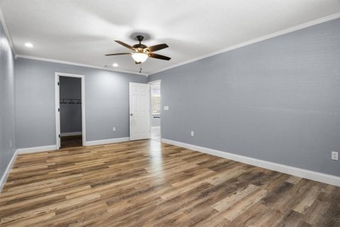 House in Lakeland, Florida 4 bedrooms, 240.52 sq.m. № 2324291 - photo 26
