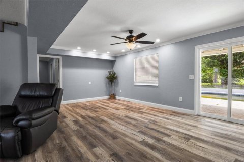 House in Lakeland, Florida 4 bedrooms, 240.52 sq.m. № 2324291 - photo 17