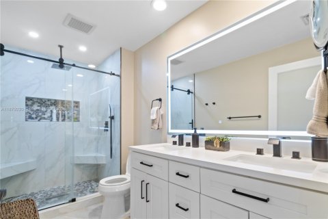 House in Lake Worth, Florida 3 bedrooms, 147.9 sq.m. № 1927863 - photo 18